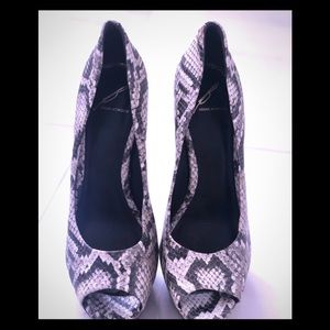B Brian Atwood peep toe pumps